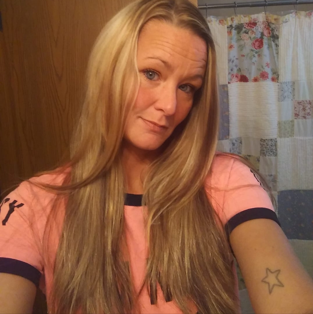 Meet your Posher, Tia